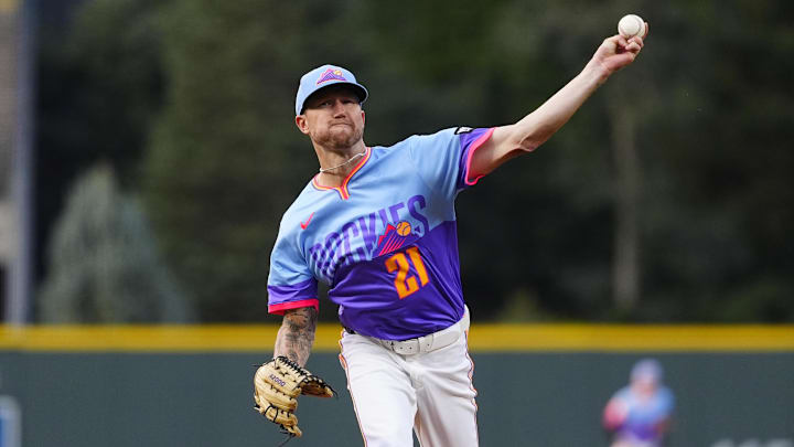  Colorado Rockies starting pitcher Kyle Freeland (21) delivers a pitch in the first inning against the San Diego Padres at Coors Field. 