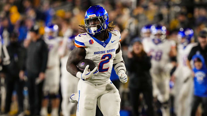 Boise State Broncos running back and Heisman Trophy candidate Ashton Jeanty (2)
