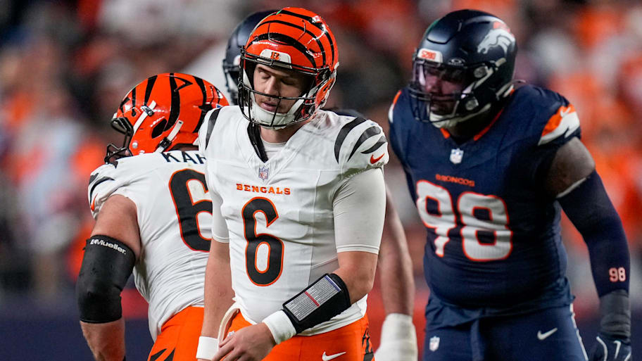 Bengals QB Jake Browning looking dejected
