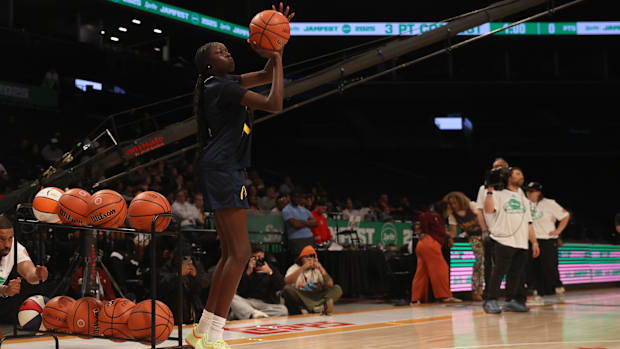 McDonald’s All American East wing Agot Makeer (1) shoots the ball during the Sprite Jam Fest at Barclay's Center. 