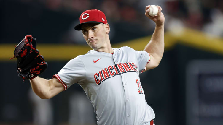 Cincinnati Reds pitcher Brent Suter