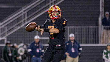 Recently, Syracuse football offered 4-star, top-10 quarterback Luke Fahey, who tells an analyst he's high on the Orange.
