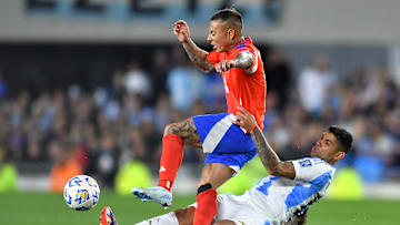 Cristian Romero doing Cristian Romero things against Chile 