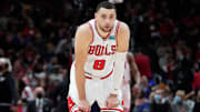 Zach LaVine tiene molestias de rodilla