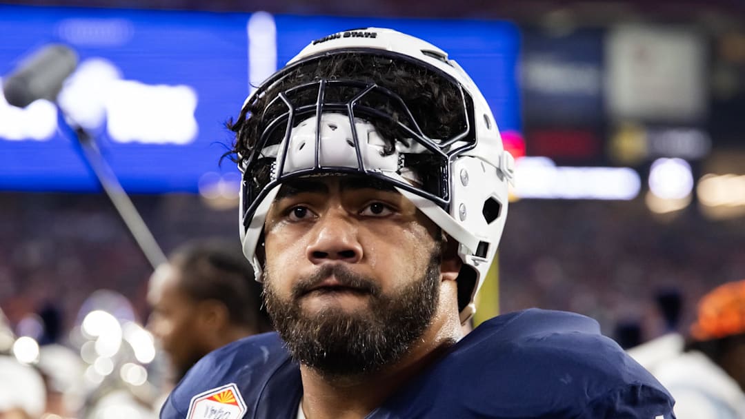 Penn State Nittany Lions offensive lineman Olaivavega Ioane