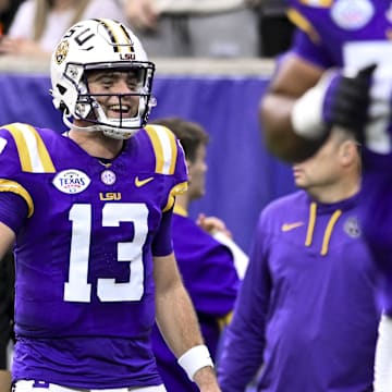 LSU Tigers quarterback Garrett Nussmeier (13) 