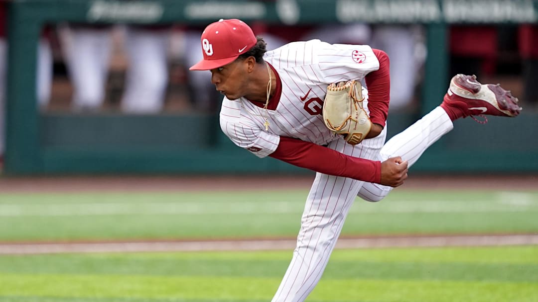 Oklahoma's Kyson Witherspoon (26) during the college baseball game between the University of Oklahoma Sooners and the LSU Tigers at L. Dale Mitchell Park in Norman, Okla., Thursday, April, 3, 2025.