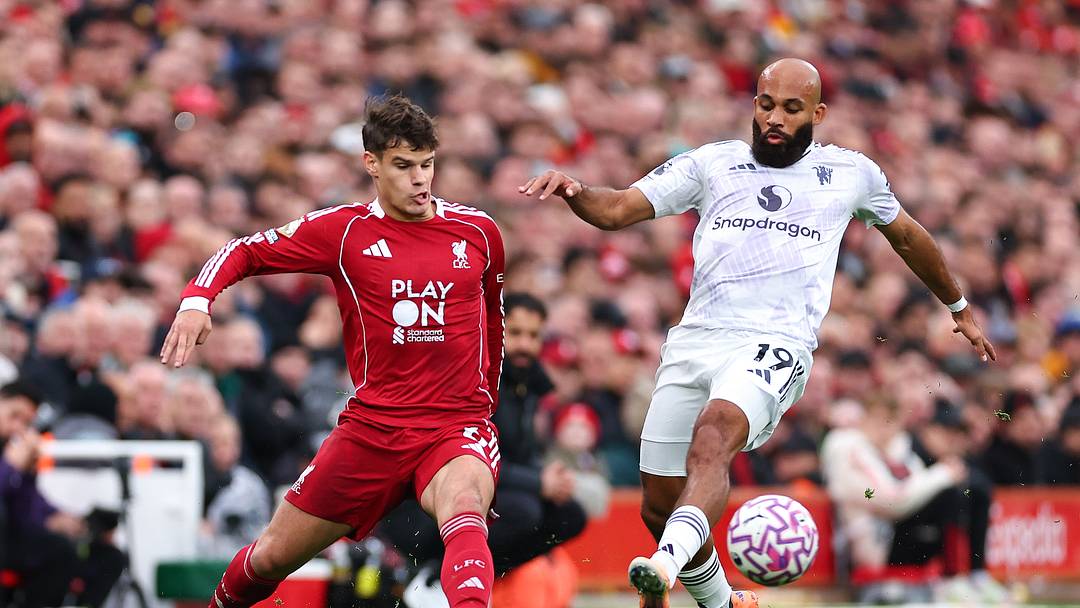 Liverpool v Manchester United - Premier League