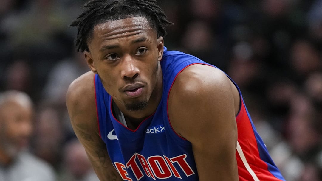 Nov 13, 2024; Milwaukee, Wisconsin, USA;  Detroit Pistons forward Ron Holland II (00) during the game against the Milwaukee Bucks at Fiserv Forum.