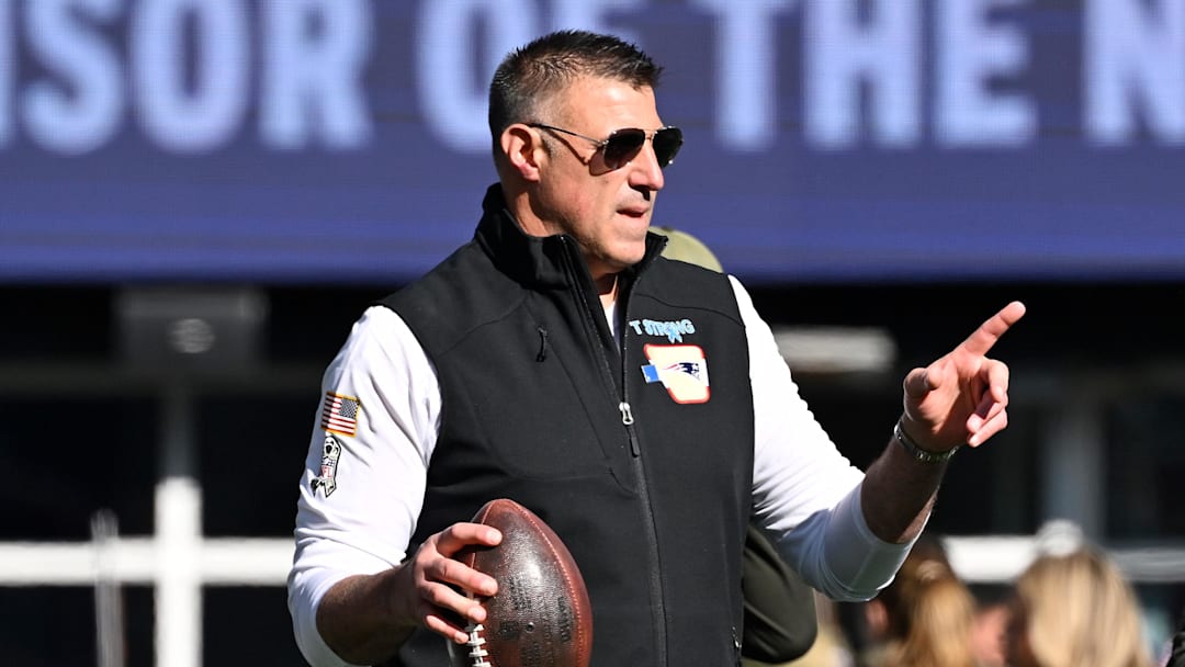 Mike Vrabel and the Patriots are AFC East champions.