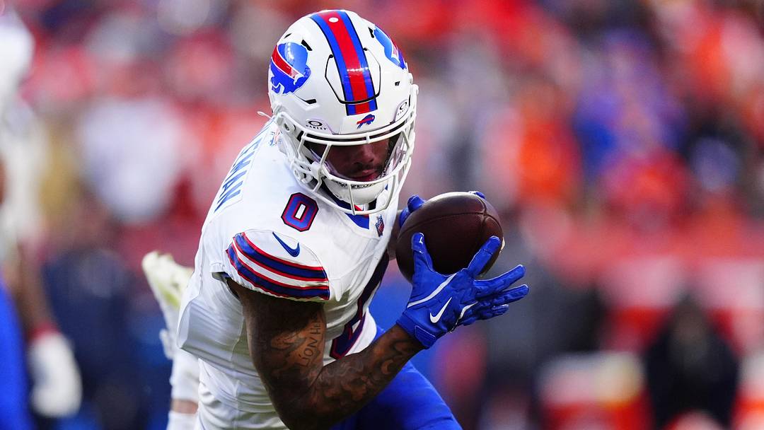 Jan 17, 2026; Denver, CO, USA; Buffalo Bills wide receiver Keon Coleman (0) scores a touchdown during the third quarter of an AFC Divisional Round playoff game against the Denver Broncos at Empower Field at Mile High. Mandatory Credit: Ron Chenoy-Imagn Images