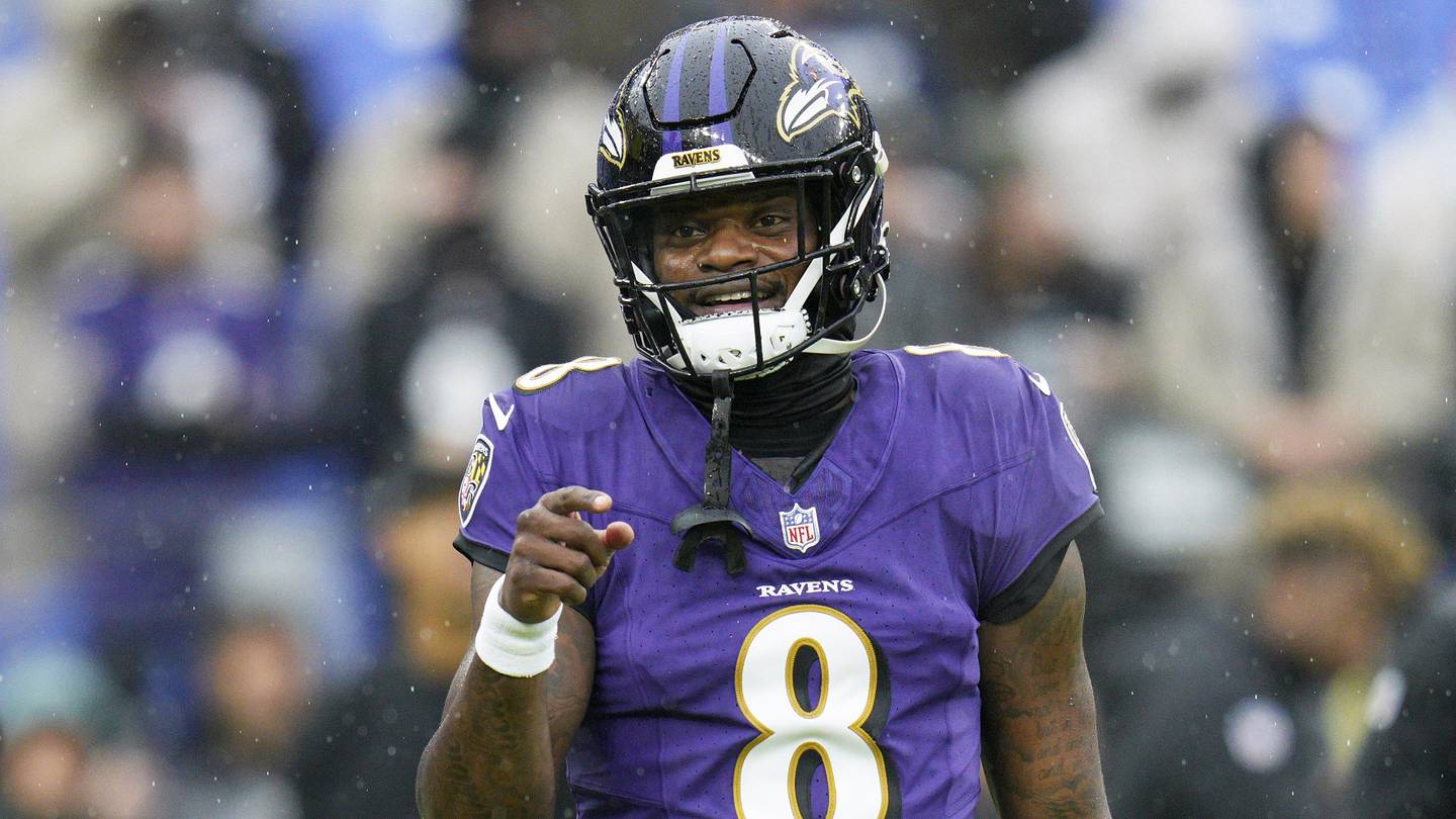 Baltimore Ravens' Lamar Jackson Slams Analyst After QB Rankings - Vimarsana News