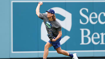 Los Angeles Angels v Los Angeles Dodgers