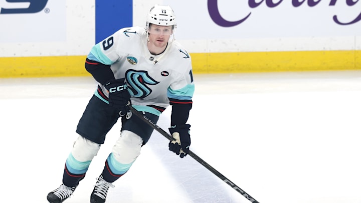 Jan 16, 2025; Winnipeg, Manitoba, CAN; Seattle Kraken left wing Jared McCann (19) warms up before a game against the Winnipeg Jets at Canada Life Centre. Mandatory Credit: James Carey Lauder-Imagn Images