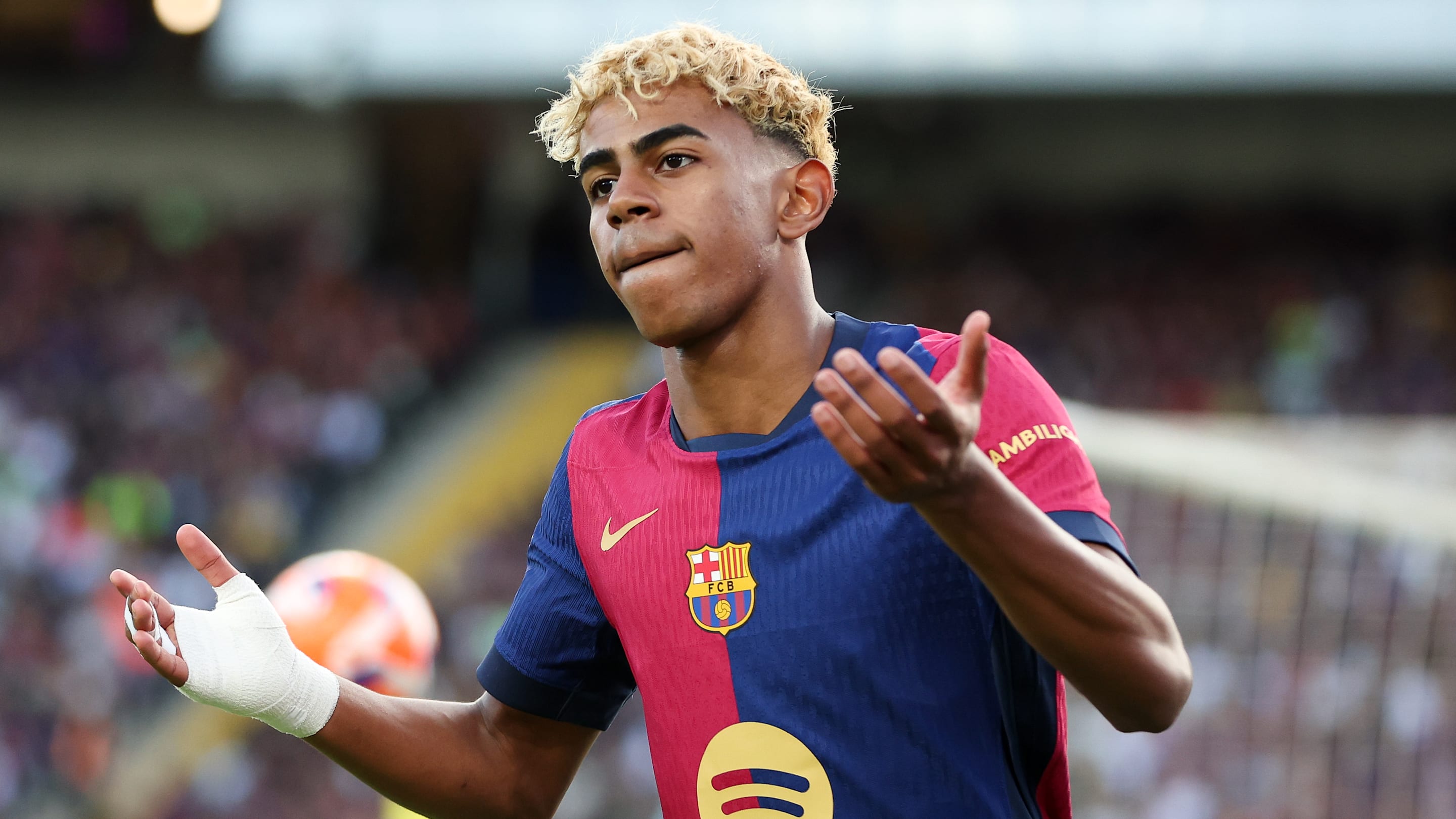 Lamine Yamal takes part in crossbar challenge - the results were exactly as you’d expect
