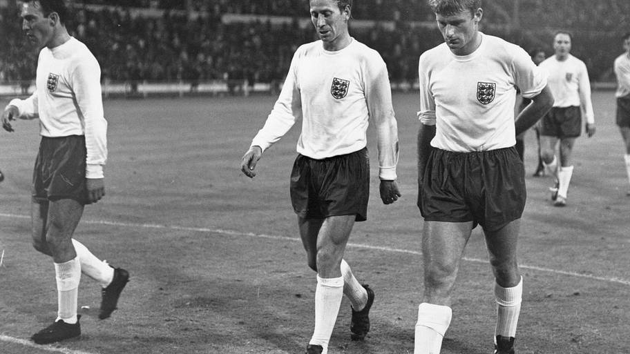 Bobby Charlton, Roger Hunt