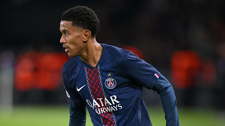 S. Mayulu - Paris SG S. Mayulu - Paris SG