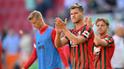 Bleibt beim FCA: Florian Niederlechner.