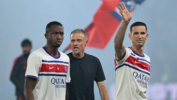 William Pacho, Luis Enrique und Fabian Ruiz gehen mit PSG in die Zukunft William Pacho, Luis Enrique und Fabian Ruiz gehen mit PSG in die Zukunft