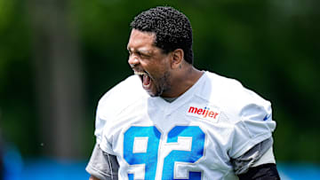 Detroit Lions defensive end Marcus Davenport (92) practices during OTA at Meijer Performance Center in Allen Park on Friday, May 30, 2025.