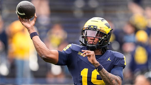 Michigan quarterback Bryce Underwood (19)