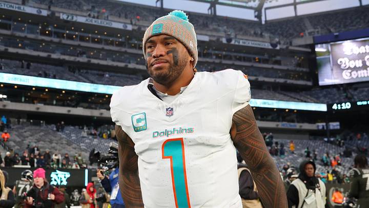 Miami Dolphins quarterback Tua Tagovailoa 