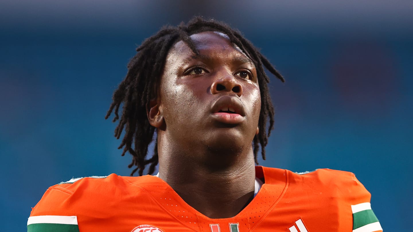 Miami TE Elija Lofton named midseason true freshman AllAmerican