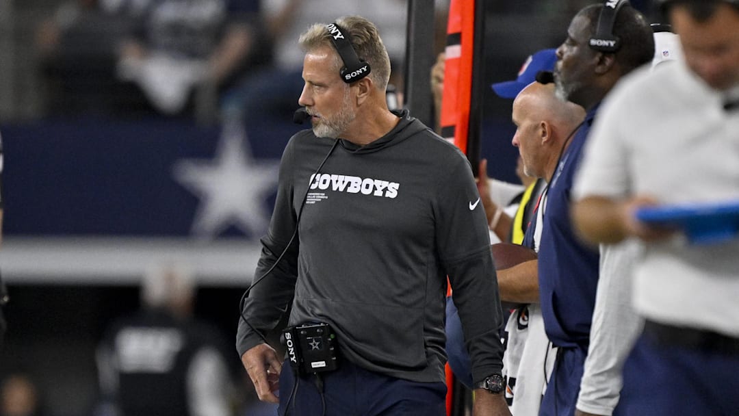 Aug 16, 2025; Arlington, Texas, USA; Dallas Cowboys defensive coordinator Matt Eberflus looks on during the game between the Dallas Cowboys and the Baltimore Ravens at AT&T Stadium. Mandatory Credit: Jerome Miron-Imagn Images