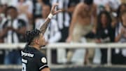 O atacante é o artilheiro do Brasileirão