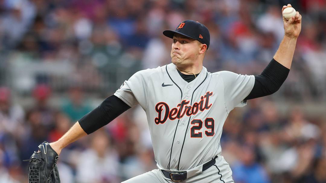 Apr 29, 2026; Atlanta, Georgia, USA; Detroit Tigers starting pitcher Tarik Skubal (29) throws against the Atlanta Braves in the second inning at Truist Park. Mandatory Credit: Brett Davis-Imagn Images