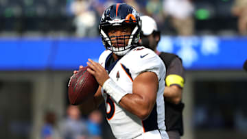 Denver Broncos v Los Angeles Rams