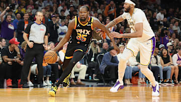 Los Angeles Lakers v Phoenix Suns - Emirates NBA Cup
