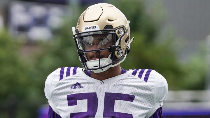 Elijah Jackson gave nickelback a try in the UW's sixth fall practice. 