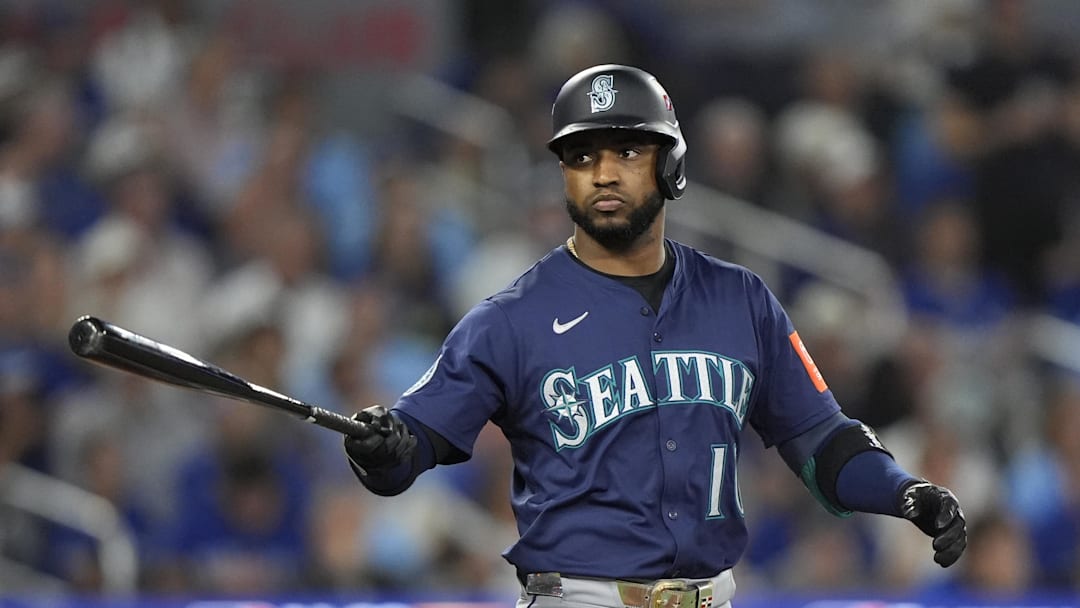 Oct 20, 2025; Toronto, Ontario, CAN; Seattle Mariners right fielder Victor Robles (10) reacts after walking in the seventh inning against the Toronto Blue Jays during game seven of the ALCS round for the 2025 MLB playoffs at Rogers Centre. Mandatory Credit: John E. Sokolowski-Imagn Images Oct 20, 2025; Toronto, Ontario, CAN; Seattle Mariners right fielder Victor Robles (10) reacts after walking in the seventh inning against the Toronto Blue Jays during game seven of the ALCS round for the 2025 MLB playoffs at Rogers Centre. Mandatory Credit: John E. Sokolowski-Imagn Images