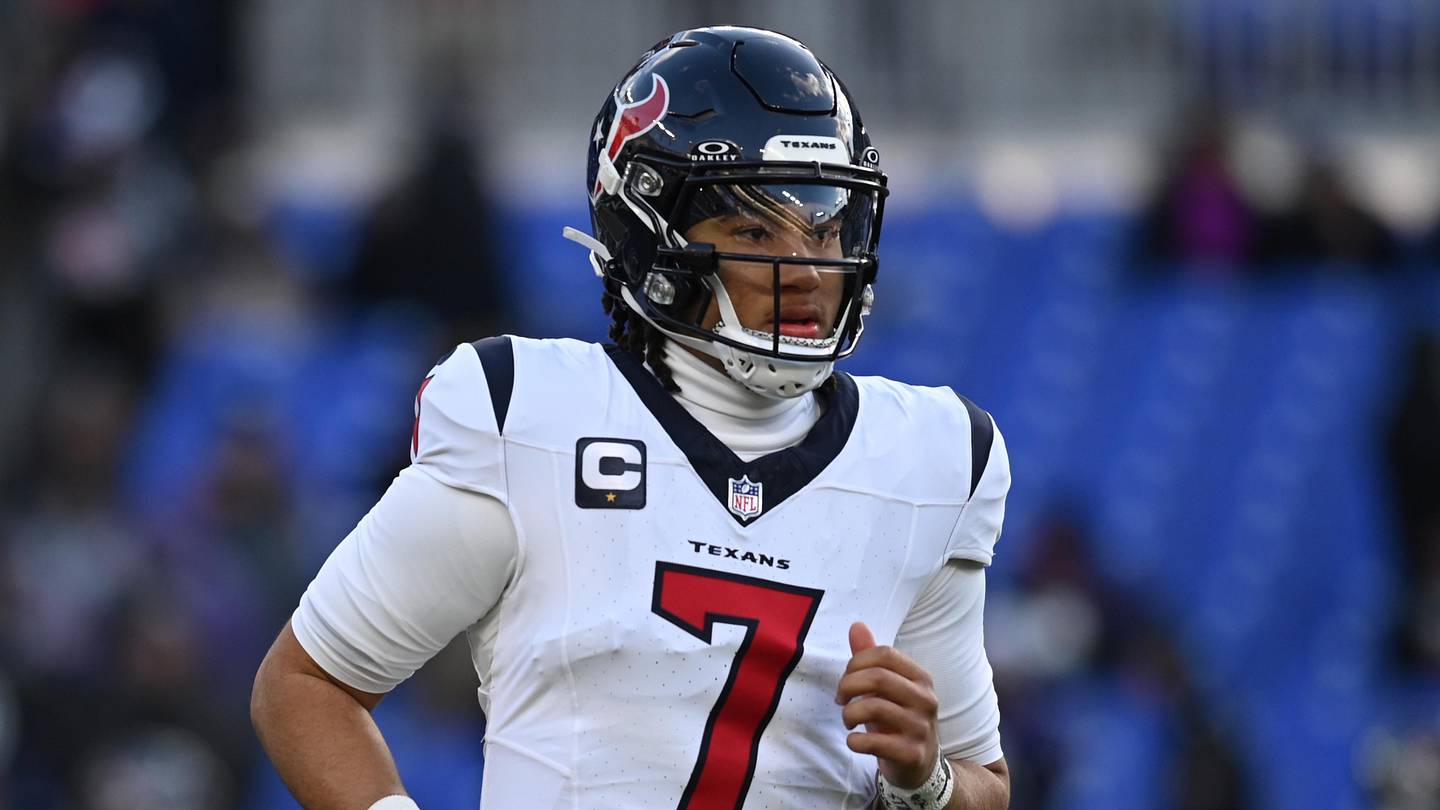 Houston Texans QB C.J. Stroud Talks Impact of Snoop Dogg's Youth Football League