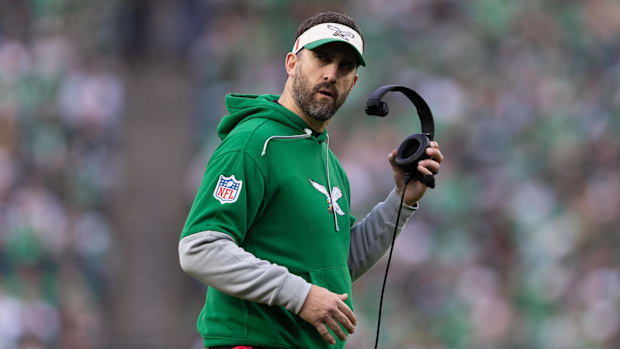 nick-sirianni-kelly-green