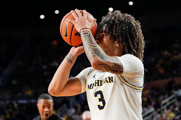 Michigan men's basketball guard Tre Donaldso