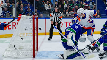 New York Islanders v Vancouver Canucks