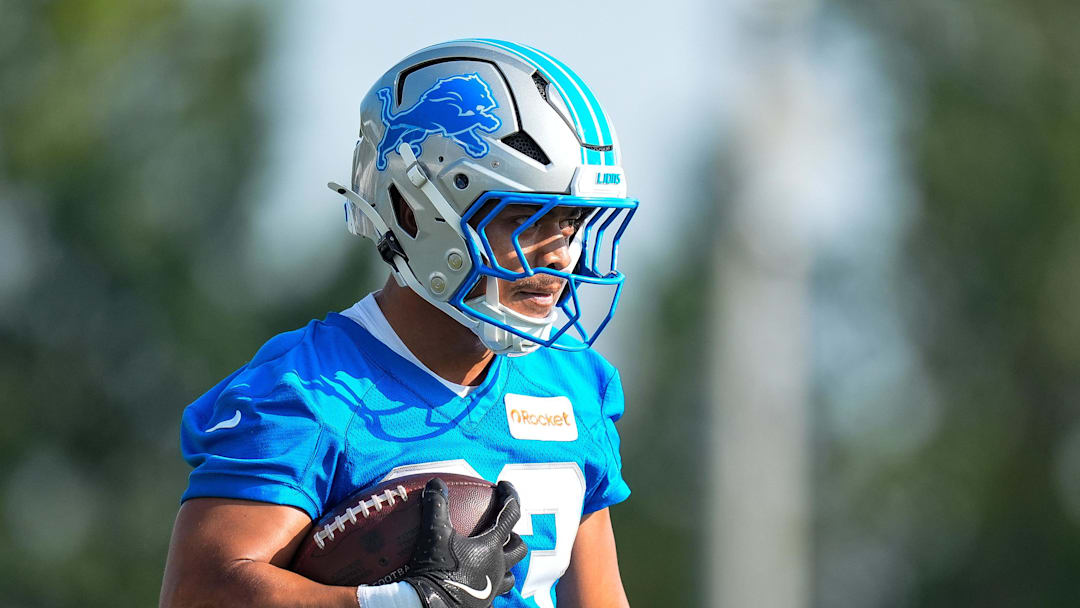 Detroit Lions running back Sione Vaki (33) practices during training camp at Meijer Performance Center in Allen Park on Monday, July 21, 2025.