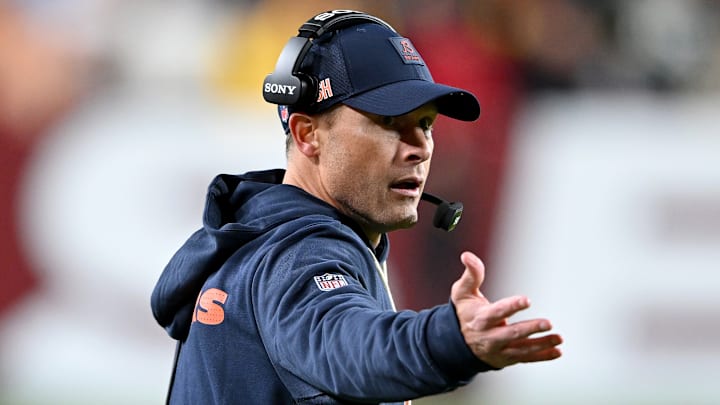 Chicago Bears v Washington Commanders - NFL 2025