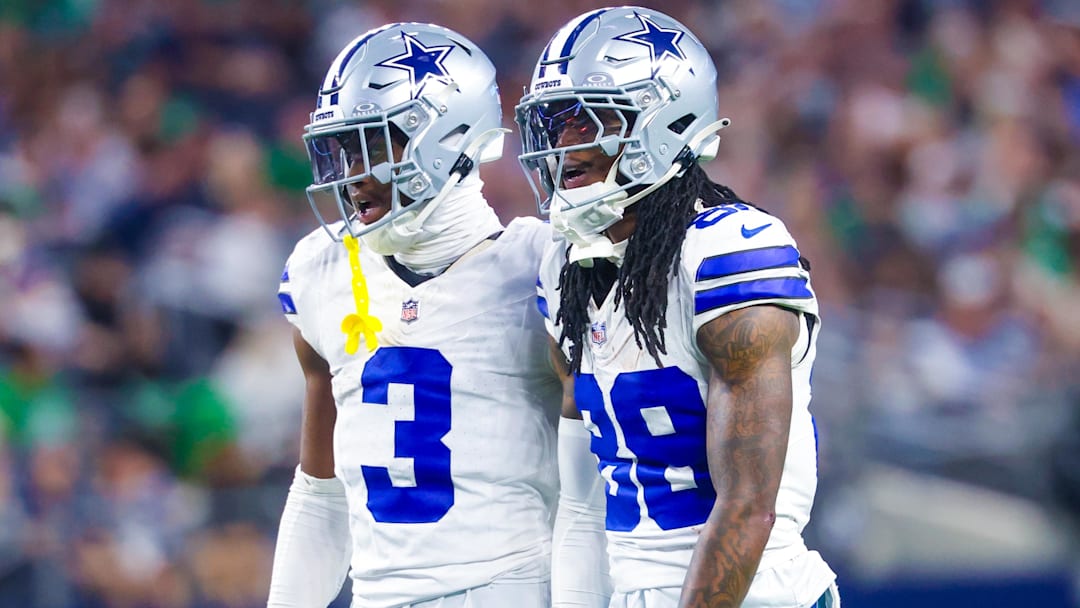 Dallas Cowboys wide receivers George Pickens and CeeDee Lamb react during the game against the Philadelphia Eagles.