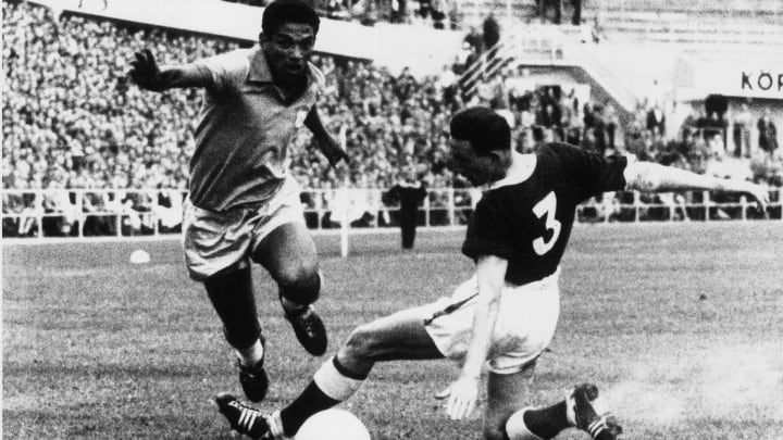 Bicampeão mundial com a amarelinha, Garrincha fez 102 gols em 325 jogos pelo Botafogo