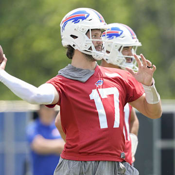 Bills QB Josh Allen remains the top fantasy quarterback in Michael Fabiano's new 2025 rankings, ahead of Lamar Jackson. 