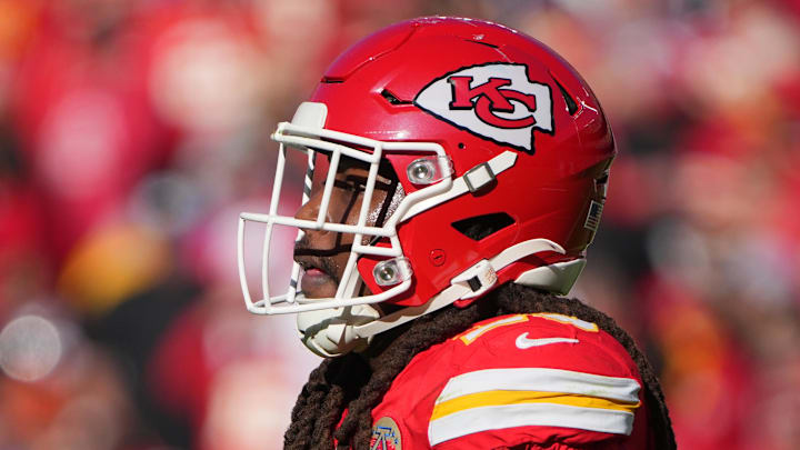 Nov 23, 2025; Kansas City, Missouri, USA; Kansas City Chiefs running back Kareem Hunt (29) on field against the Indianapolis Colts during the game at GEHA Field at Arrowhead Stadium. Mandatory Credit: Denny Medley-Imagn Images