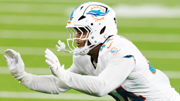Miami Dolphins OLB Chop Robinson