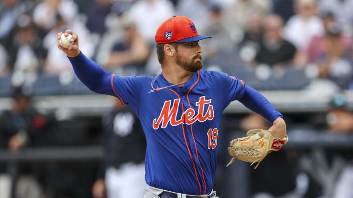 New York Mets starting pitcher Tyler Stuart (19) throws a pitch against the New York Yankees in the first inning at George M. Steinbrenner Field in 2024.