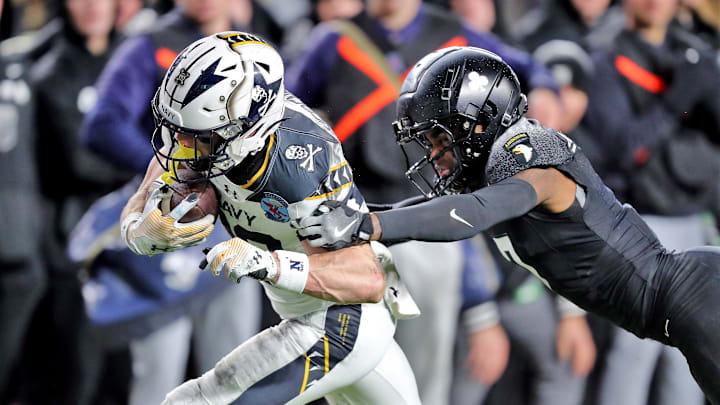 Navy paid tribute to the World War II Naval aviators, the Jolly Rogers, during the 2024 Army-Navy Game, while Army’s uniforms were also WWII themed, honoring the 101st Airborne Division. Navy paid tribute to the World War II Naval aviators, the Jolly Rogers, during the 2024 Army-Navy Game, while Army’s uniforms were also WWII themed, honoring the 101st Airborne Division.