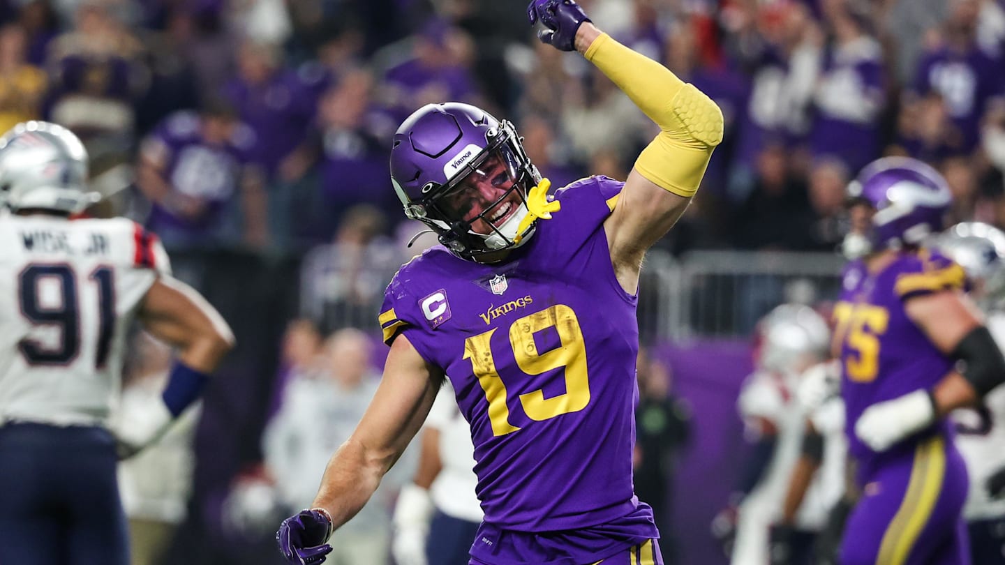 Report: Vikings, Adam Thielen agree to terms on revised contract