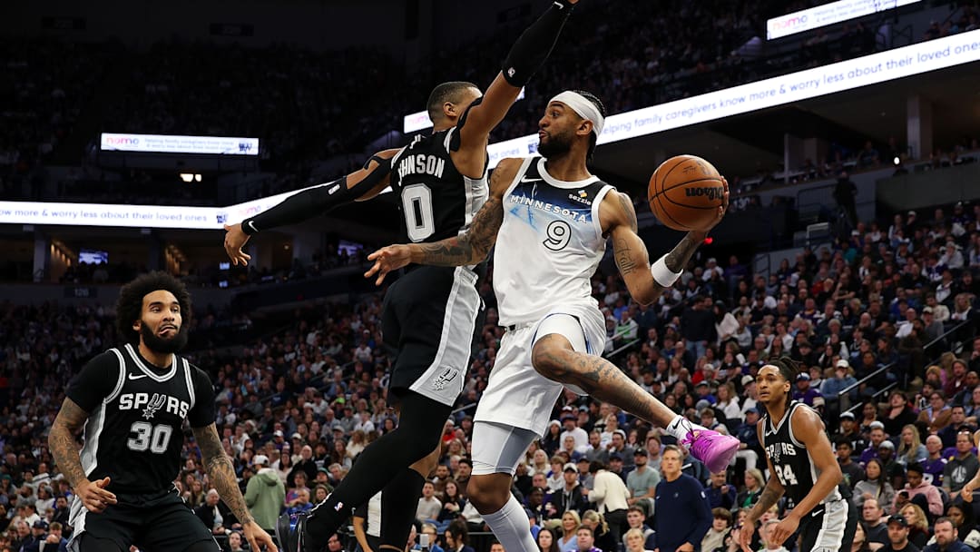 San Antonio Spurs v Minnesota Timberwolves