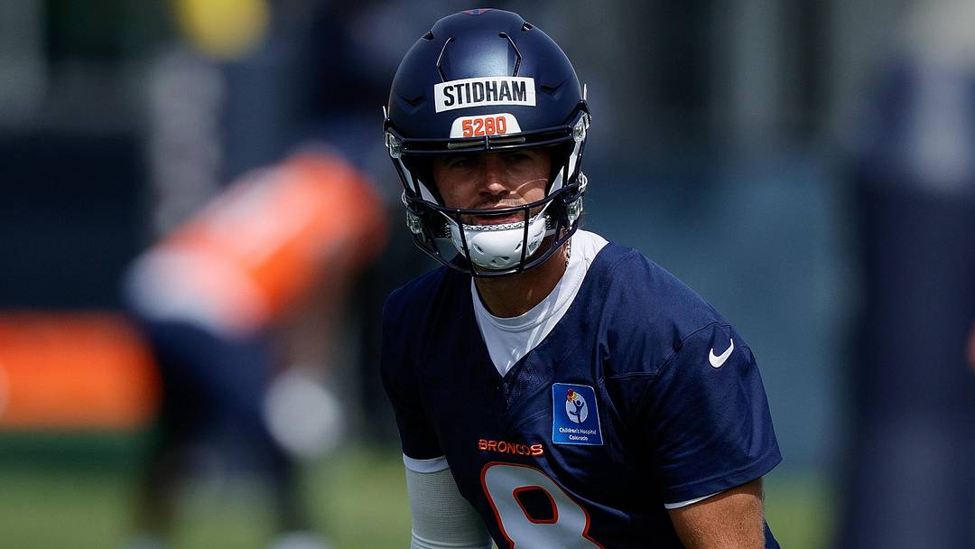 Jul 24, 2025; Englewood, CO, USA; Denver Broncos quarterback Jarrett Stidham (8) during Denver Broncos Training Camp. Jul 24, 2025; Englewood, CO, USA; Denver Broncos quarterback Jarrett Stidham (8) during Denver Broncos Training Camp.